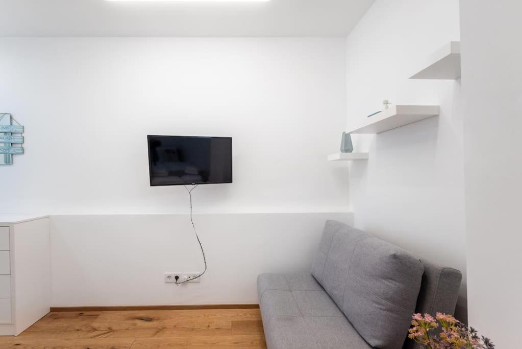 Cozy Studio 5Min To Center By Hm Vienna Exterior photo